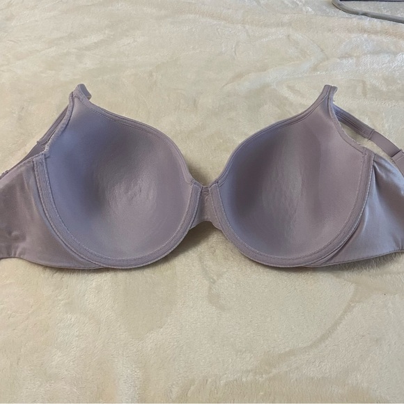 VICTORIA'S SECRETS / Body by Victoria Lined Perfect Coverage Bra Size 34DDD - Picture 10 of 11